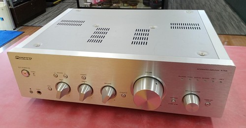 Amplificatore integrato